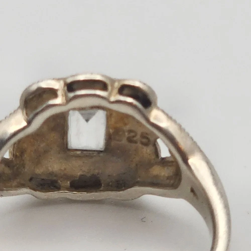 Sterling Silver Clear Quartz & Marcasite Ring (6.75)